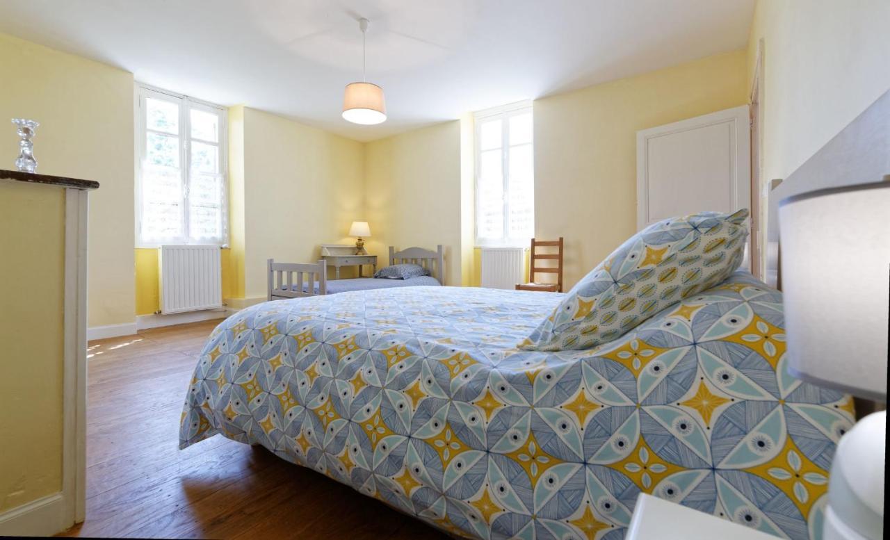 Le Guitou Villa Monlezun Eksteriør billede
